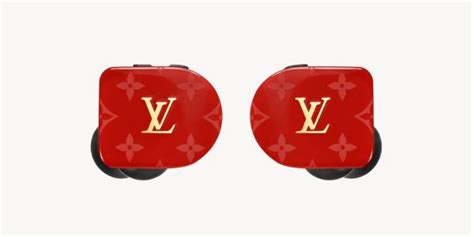 louis vuitton cuffie telefono|Louis Vuitton red earbuds.